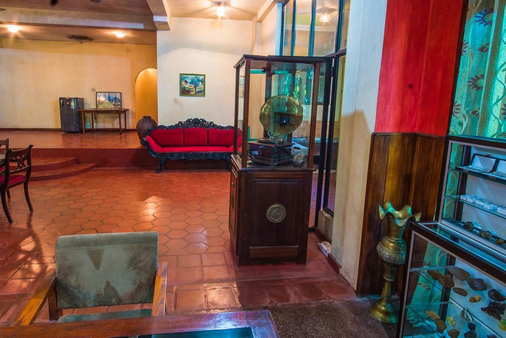 Hotel Gem Land Ratnapura Zewnętrze zdjęcie